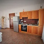 דירה Rokkaria Holidays *