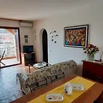 דירה Rokkaria Holidays