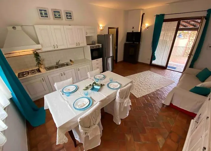 Rokkaria Holidays Apartament *