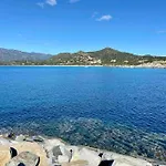 Rokkaria Holidays Apartment *